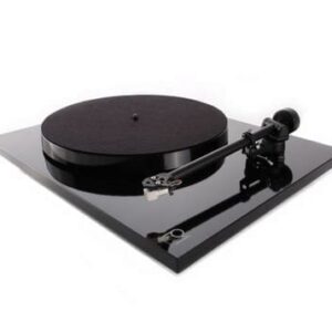 Купить Проигрыватель виниловых пластинок Rega Planar 1 Black Gloss (скол, царапины)